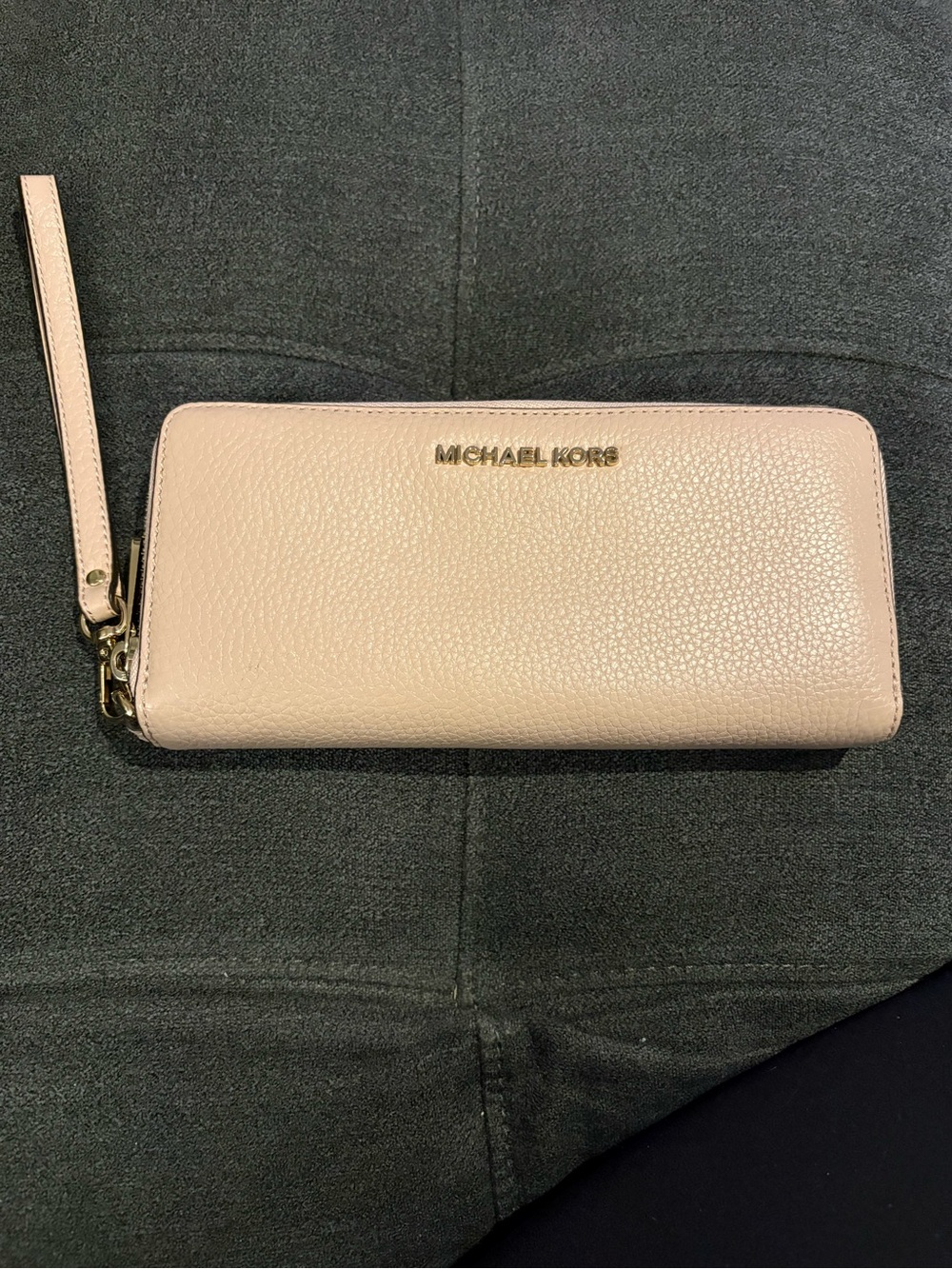 Michael Kors Pale Pink Pebbled Leather Zip Wristlet